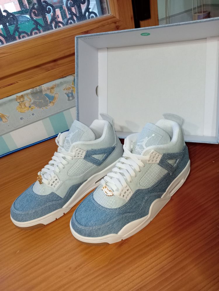 Jordan Sneakers