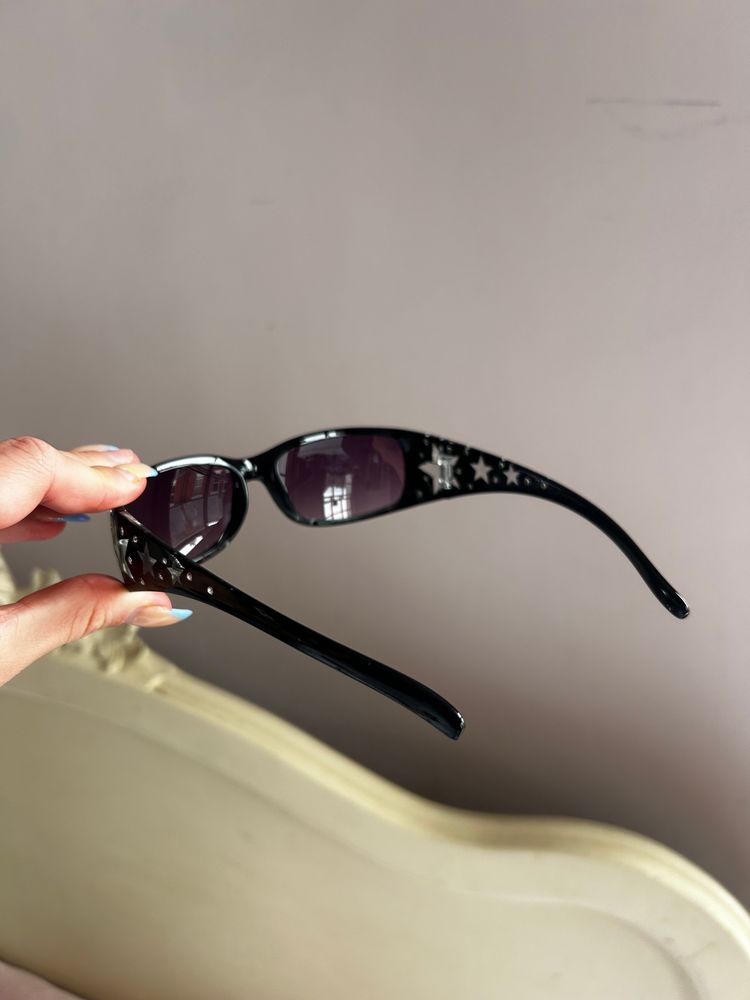 Black Sunglasses With Star Decorations obraz 2