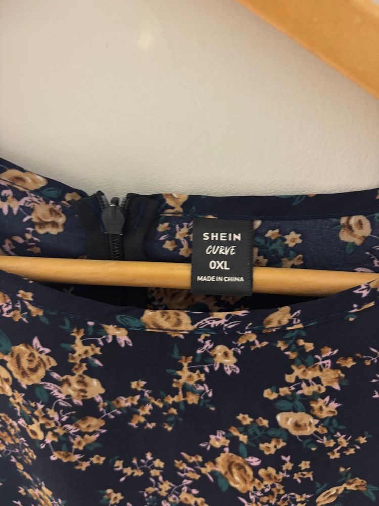 Ladies shein dress size XL  2