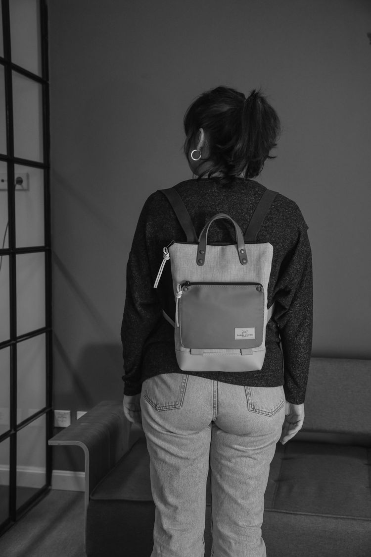 Mochila Book Holder Mini Impermeable DZ image 2