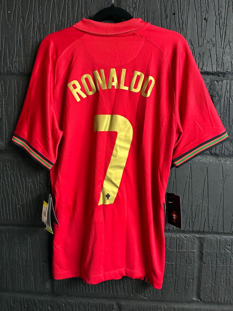Nike Portugal 2020/21 Home - Small - Ronaldo 7 - BNWT product image