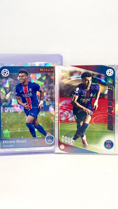Lote 2 paralelas - Desire Doue - PSG - Merlin 24-25 Cracked ice + UCC 25-26 rain drops