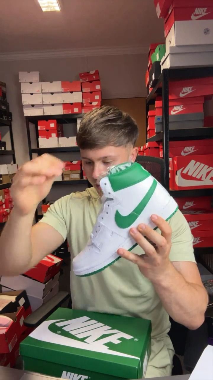 Jordan UK 5 JORDAN AIR SHIP GREEN RRP £160 product image