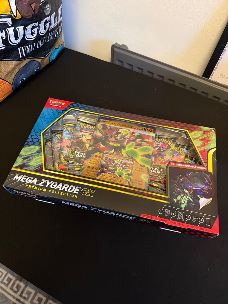 Mega Zygarde Gx Premium Collection image 1
