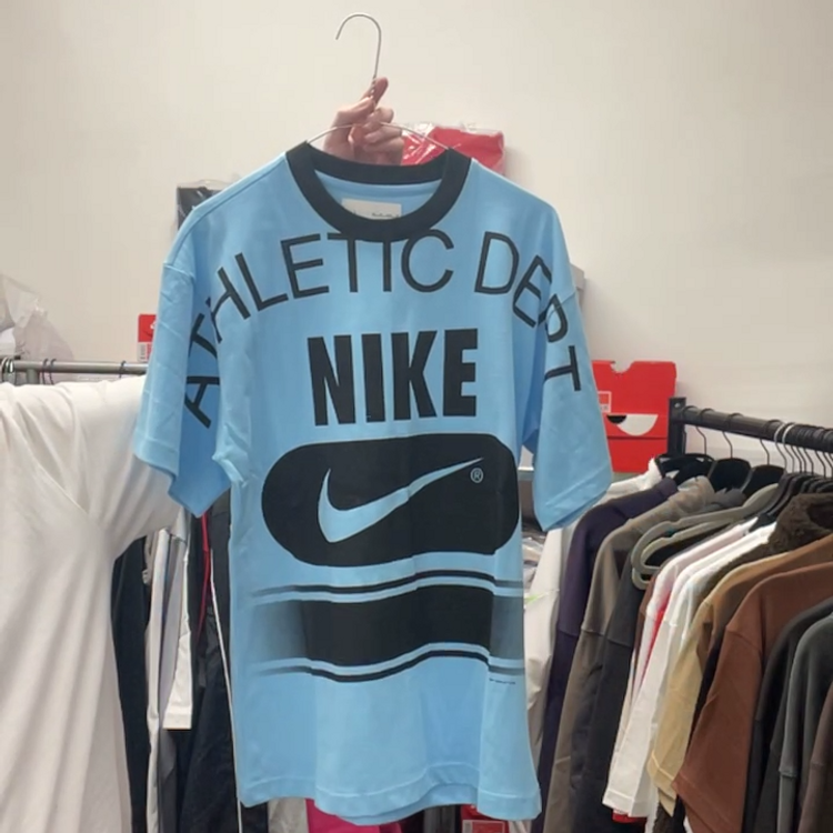 Nike nike tee xs NEW product image
