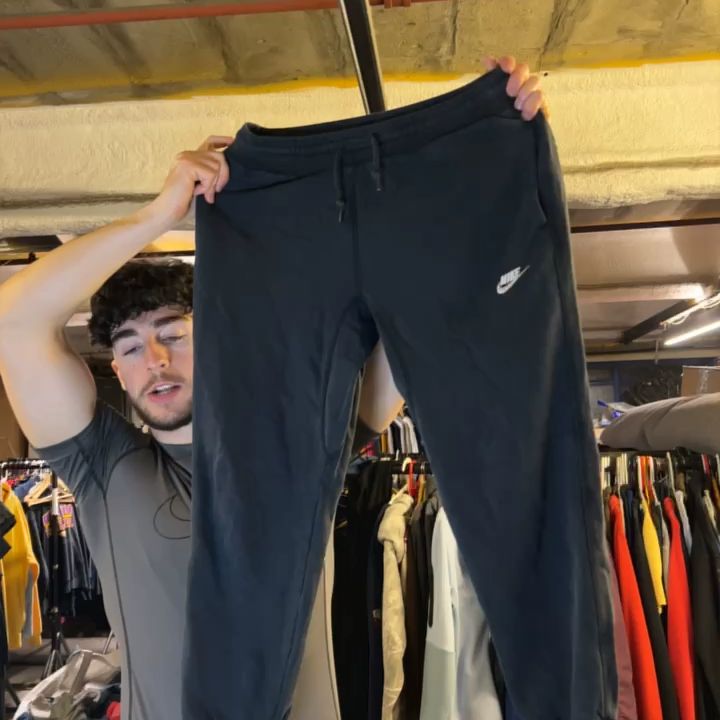 Immagine del prodotto Nike NIKE CLUB MEDIUM BLACK JOGS