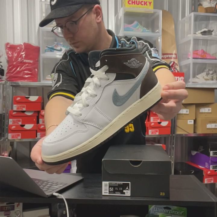 Jordan JORDAN 1 MID BROWN WHITE BLUE UK 5 NEW FULL BOX  product image