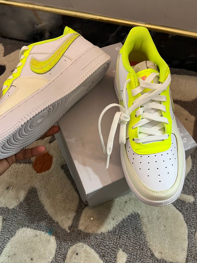 Nike Air Force 1  4