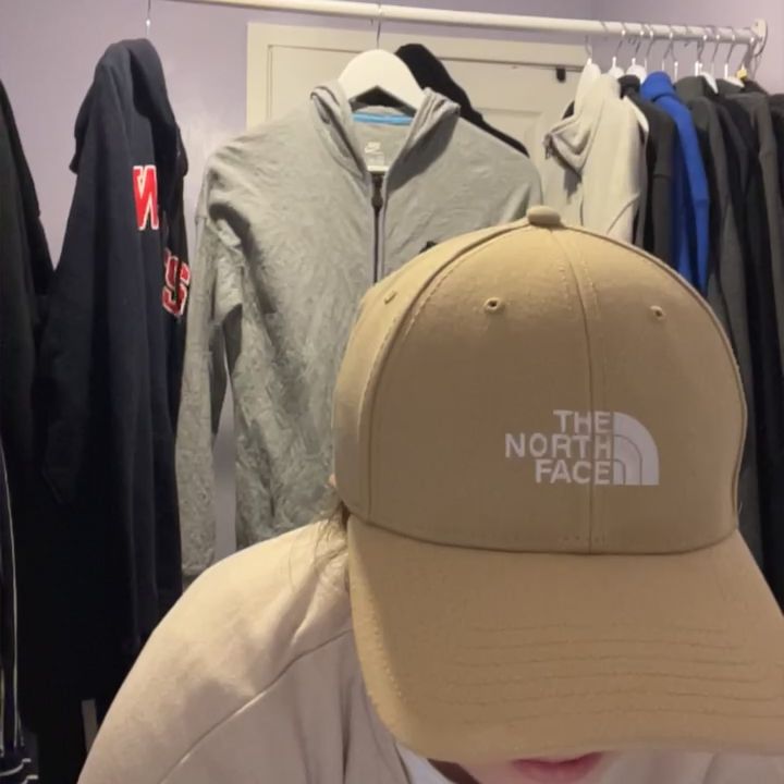 Nike NIKE MENS SIZE MEDIUM FLAWLESS HOODIE  product image