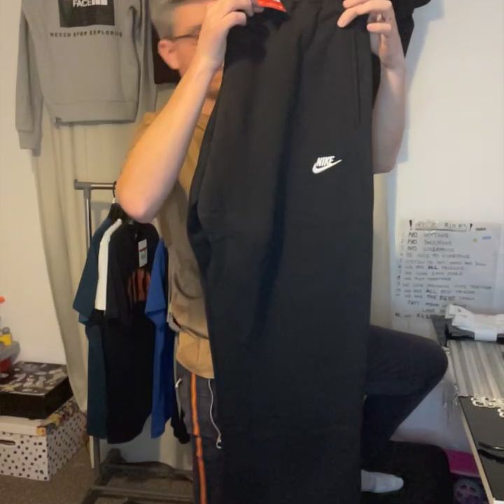 Nike nike joggers size L product image