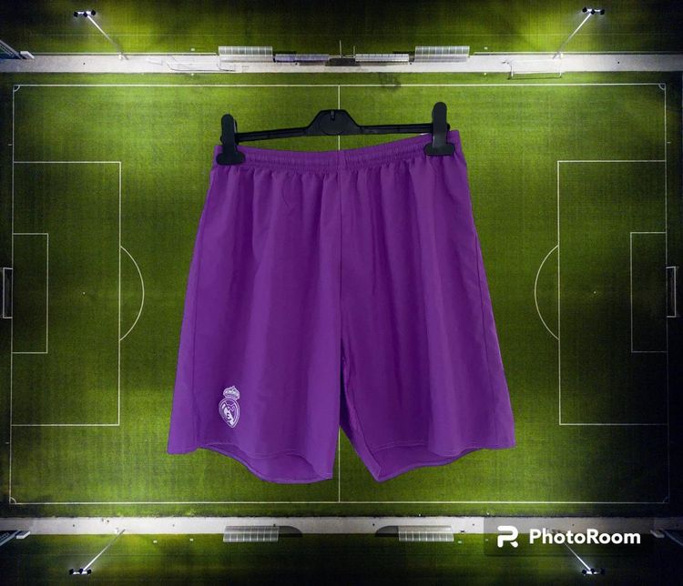Adidas Real Madrid 2016/17 away shorts M imagen del producto