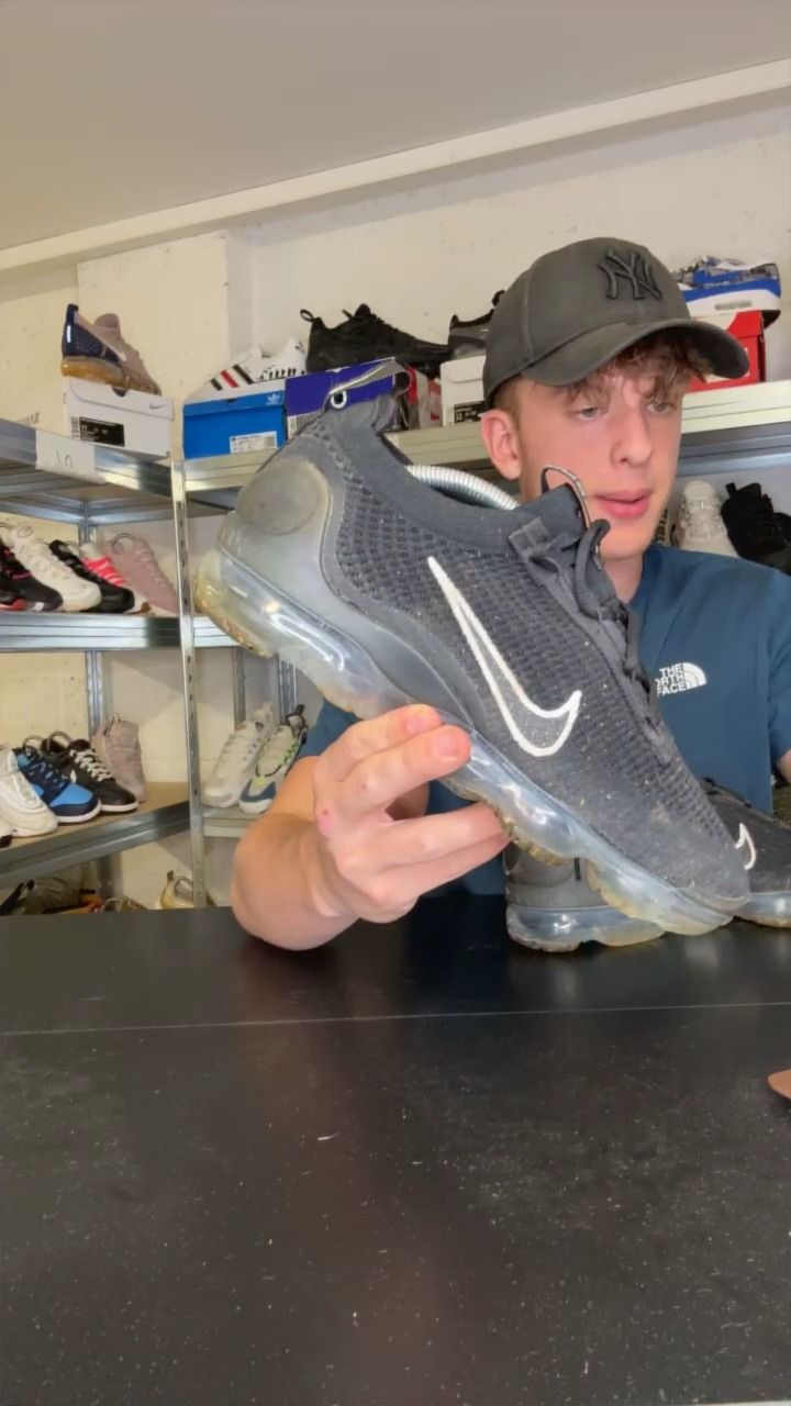 Nike K930 NIKE VAPOR MAX 2021 UK 9  product image