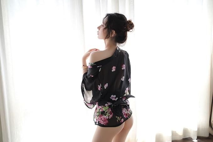 Immagine di Black Floral Kimono Robe With Matching Shorts 2