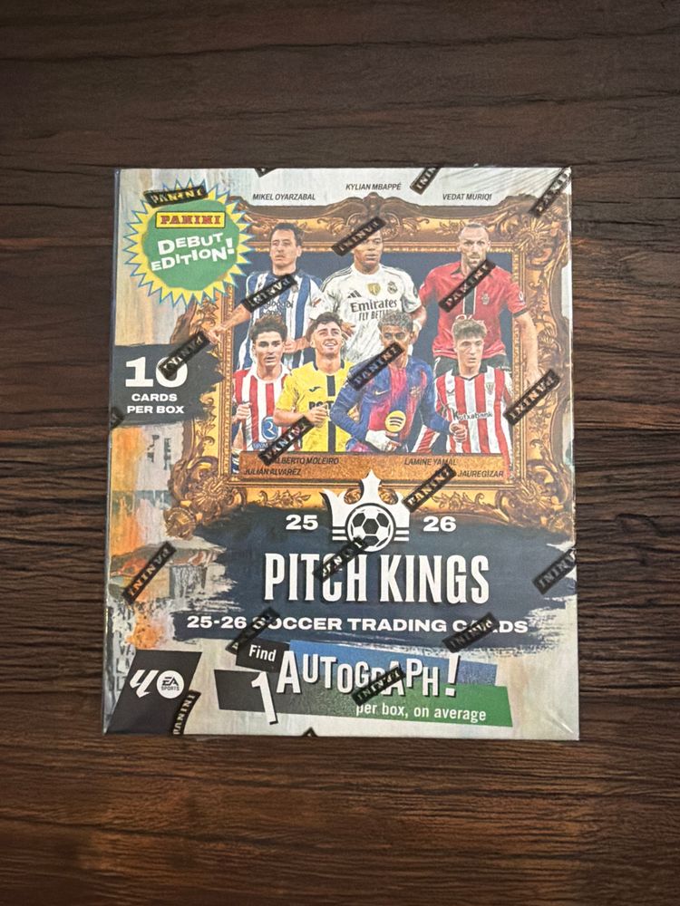 Panini Pitch Kings 25-26 Soccer Trading Cards Box