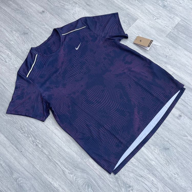 Nike Dri Fit Festival Miler Top and 7" Challenger Shorts Set - Navy/Pink image 3