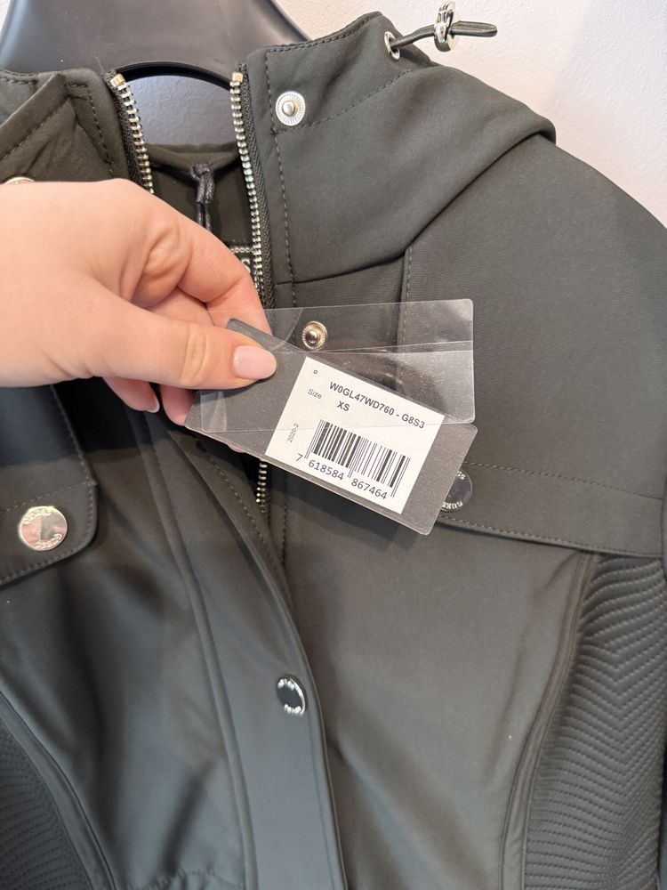 Damska kurtka guess parka 8