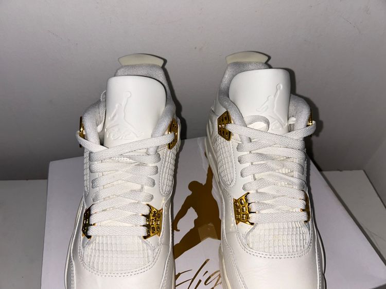 White Sneakers With Gold Accents image 2