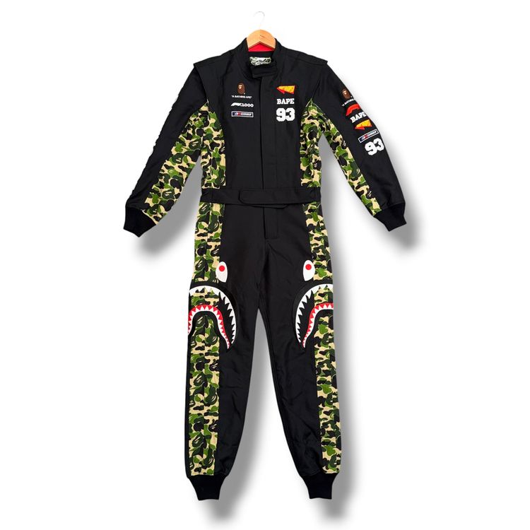 Immagine di A Bathing Ape x formula 1 racing suit Black, small 1