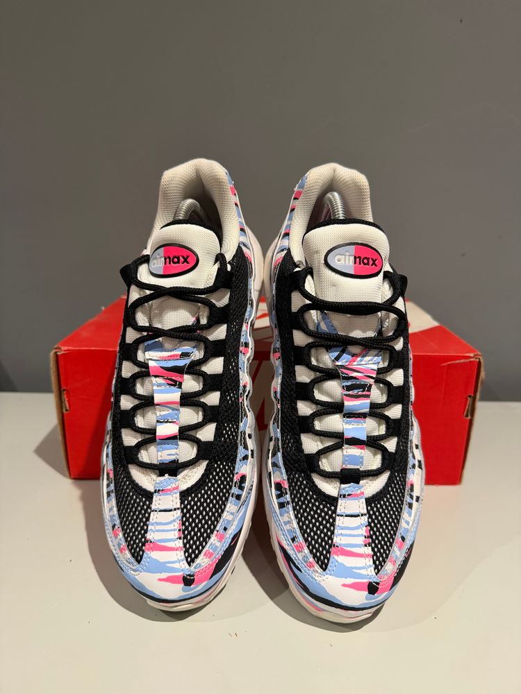 Immagine di Nike Air Max 95 Country Pack Korea UK 8 3