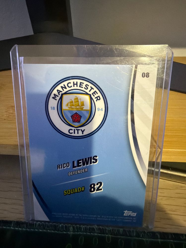 Topps Manchester City Rico Lewis Football Trading Card obraz 2