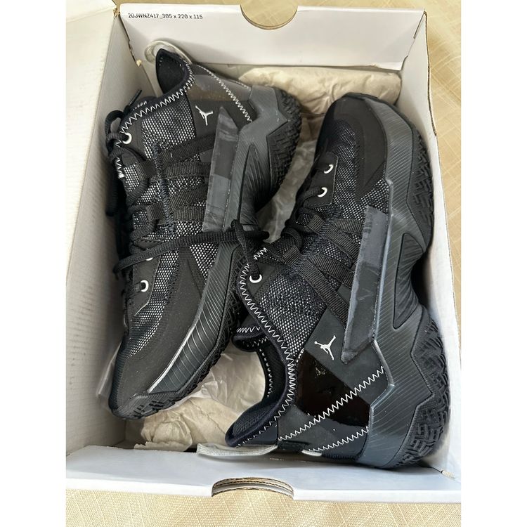 Jordan One Take II PF basketball sneakers, size 40 (US Men's 7 / US Women's 8 image 3