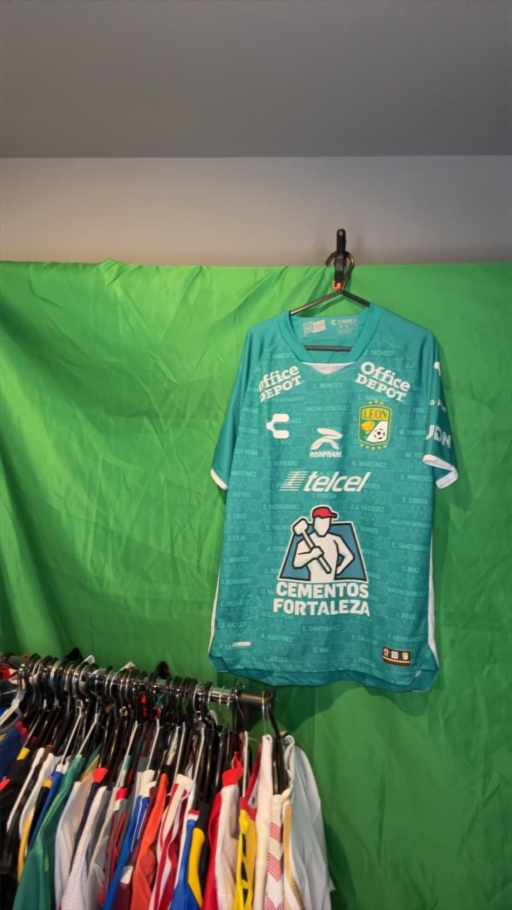Other Club Leon Medium 2022 Home product image