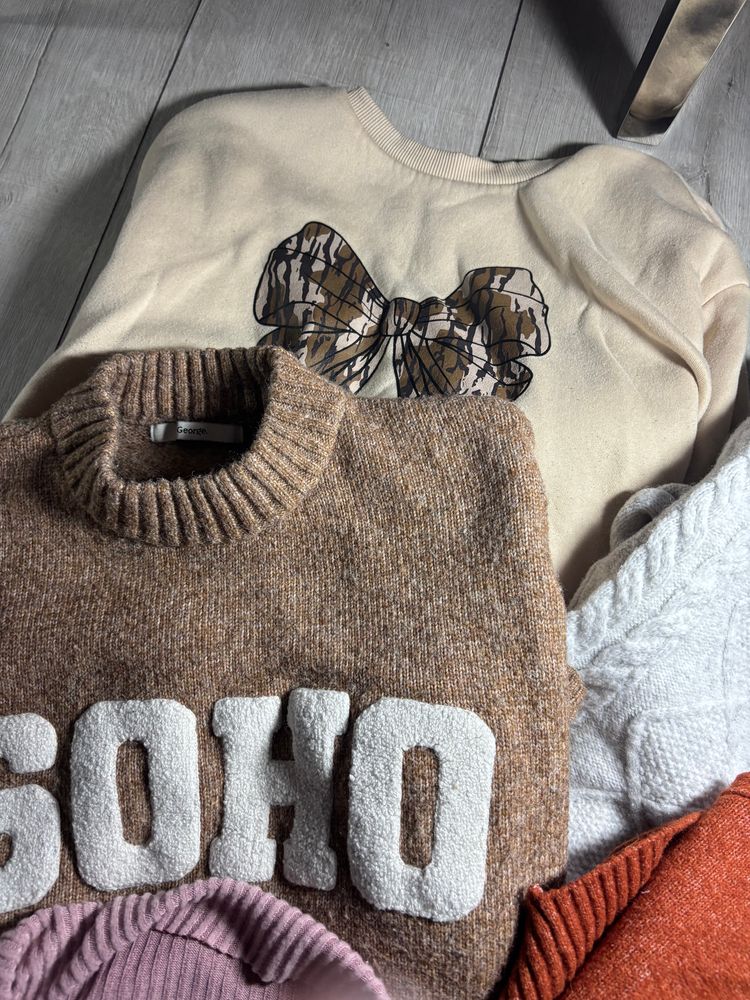 Bundle of ladies jumpers  2