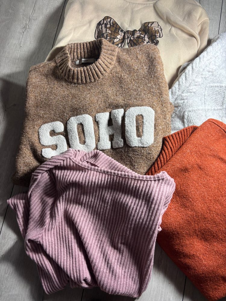 Bundle of ladies jumpers 