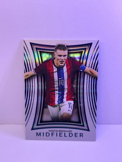 Martin Ødegaard /19 Midfielder futera