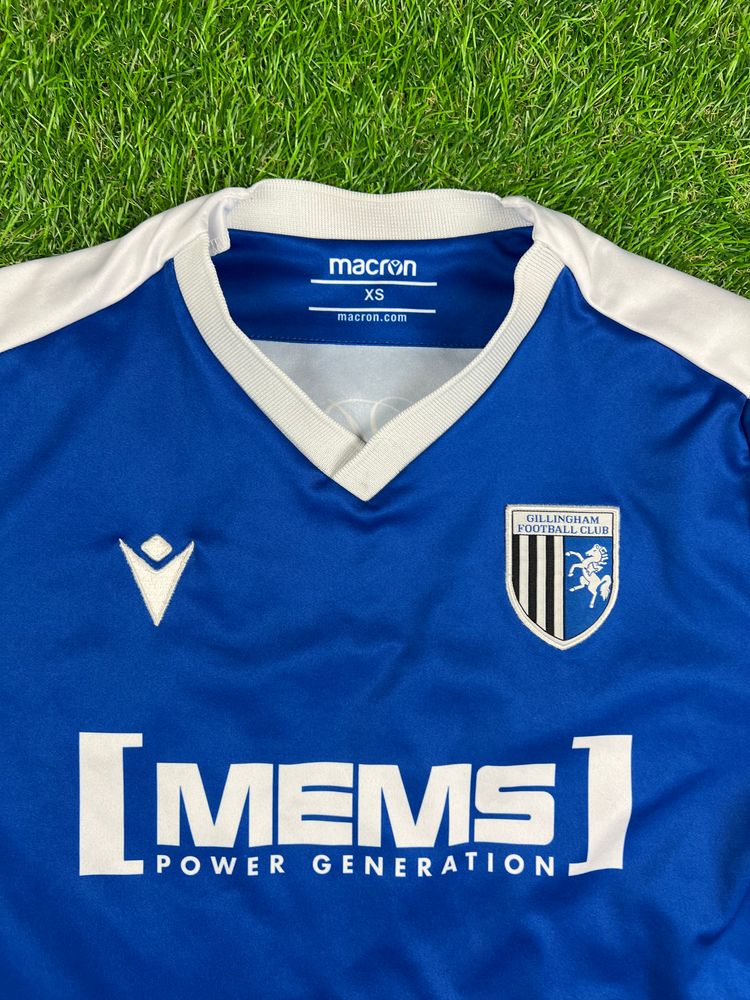Gillingham 2019/2020 home football shirt- macron- size XS  2