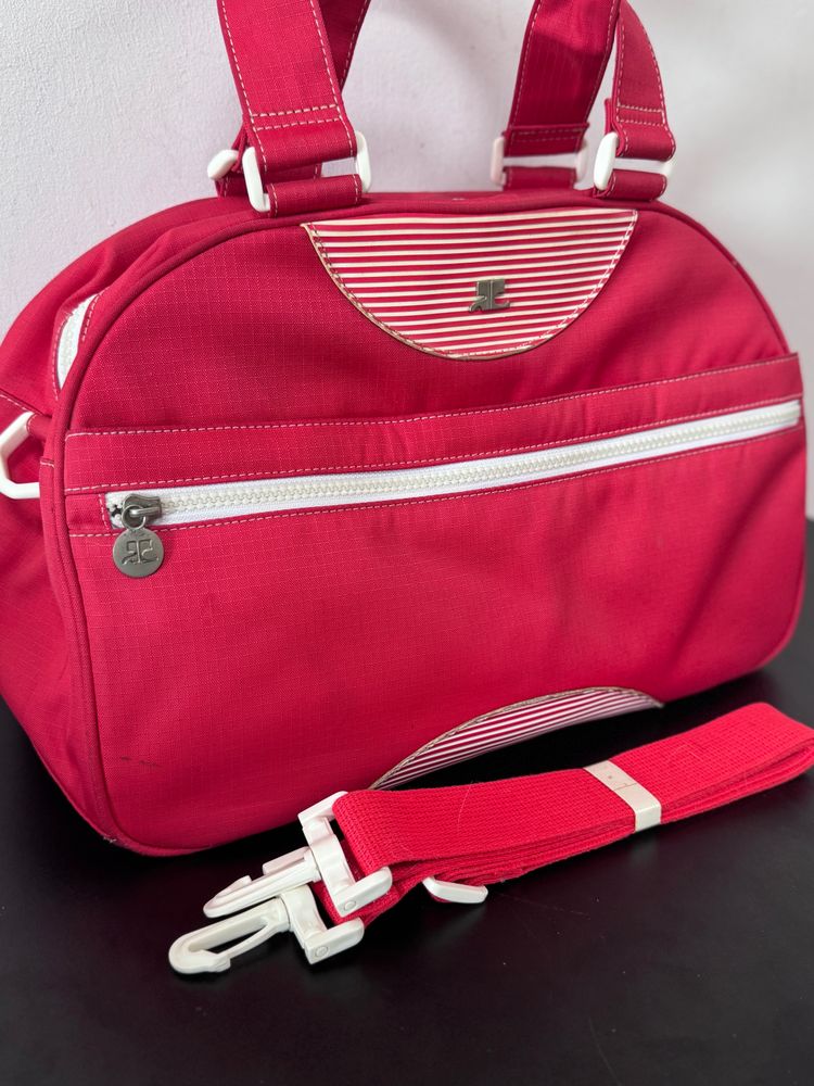 red Courrèges handbag with detachable strap 3