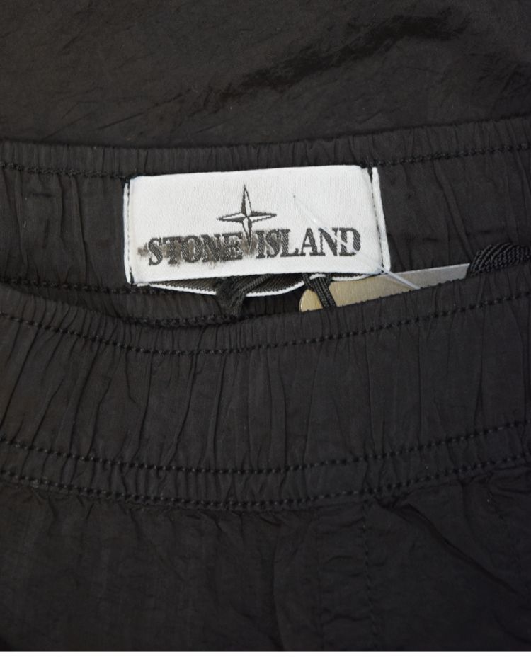 Immagine di Stone Island Nylon Metal Cargo Shorts Black 2