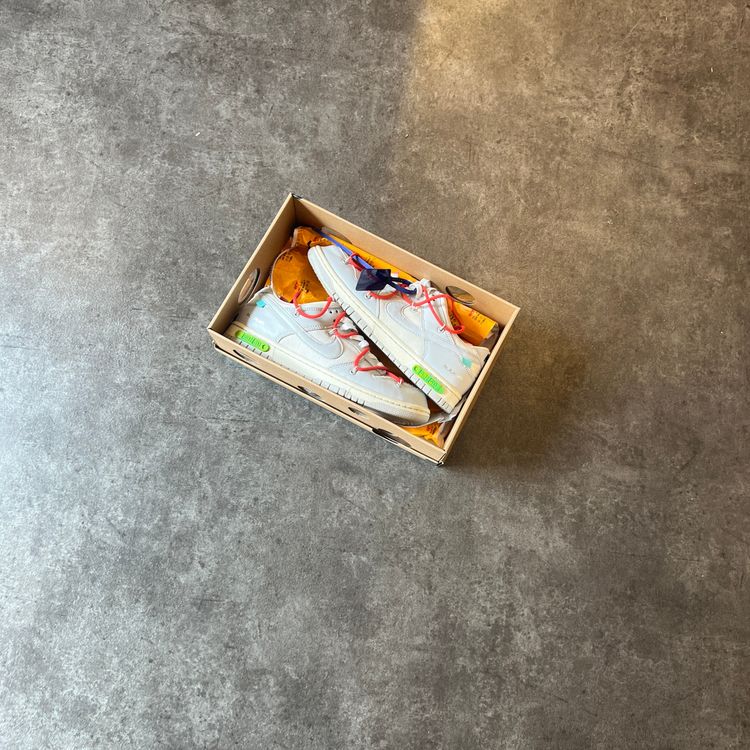 Nike Dunk Low Off-White Lot 23 Taglia 42 (Usato)