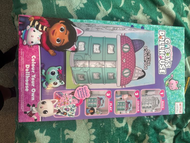 Dollhouse Gabby'S Dollhouse Colour Your Own Dollhouse product image