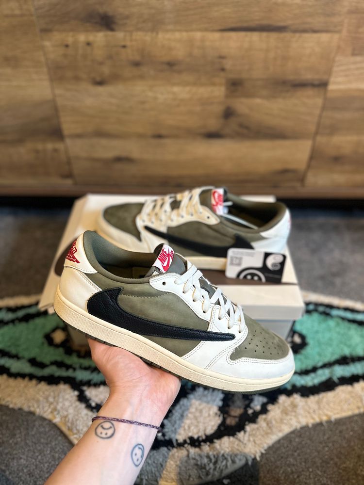 Nike Air Jordan 1 Travis Scott “Olive ” U.K. 12