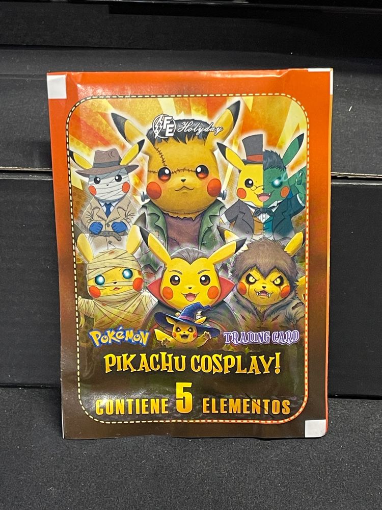 Pokémon Pikachu Cosplay Trading Card Set