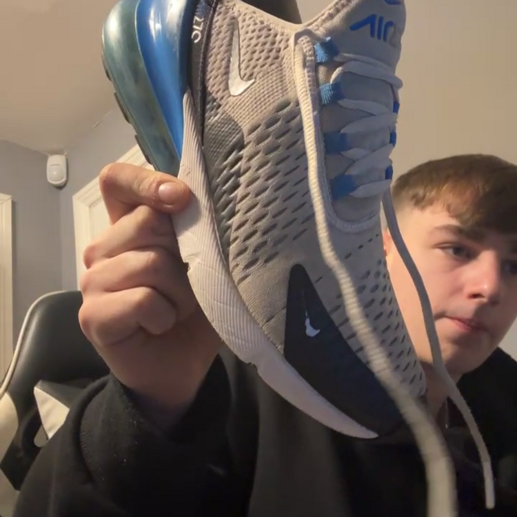 Nike NIKE AIRMAX 270S SIZE 7 product image