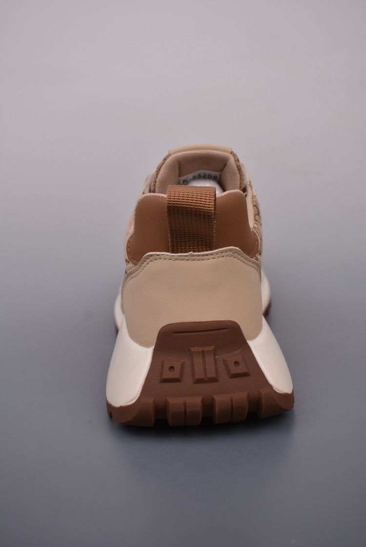 Gucci Sneakers image 9