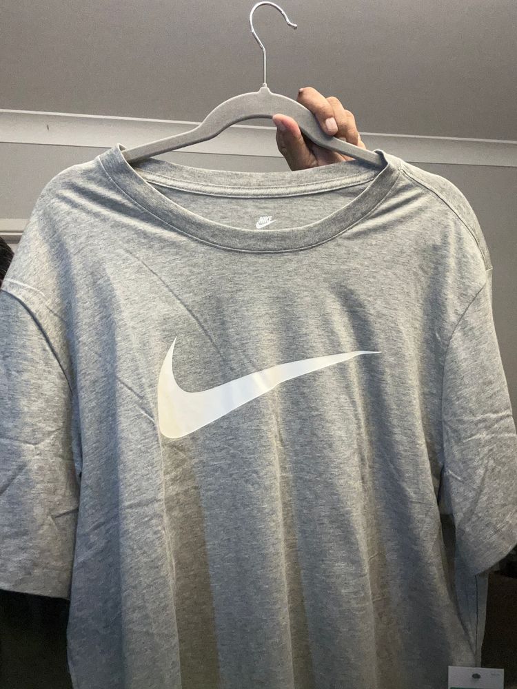 Nike Grey T-Shirt