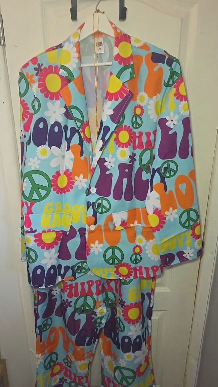 GROOVY HIPPIE SUIT