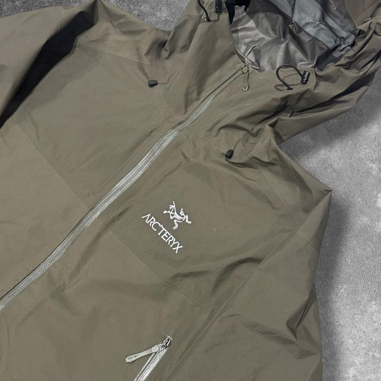 Arc'teryx Beta SL Hybrid Jacket Men's XL Brown Khaki 2020 Gore-Tex RRP £450 image 2