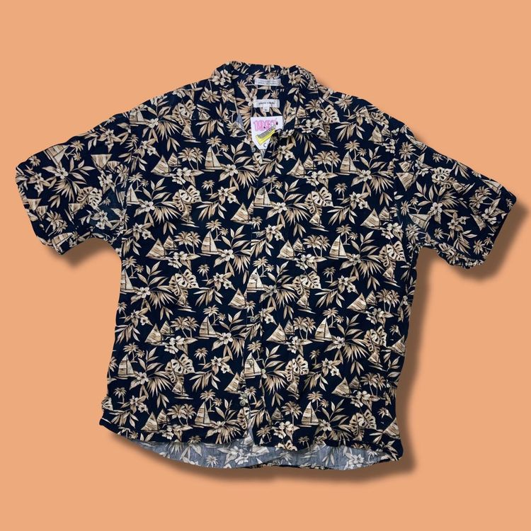 Pierre Cardin Vintage Hawaiian  90s print shirt▫️colour  black  brown ▫️by Pierre cardin ▫️size XL product image