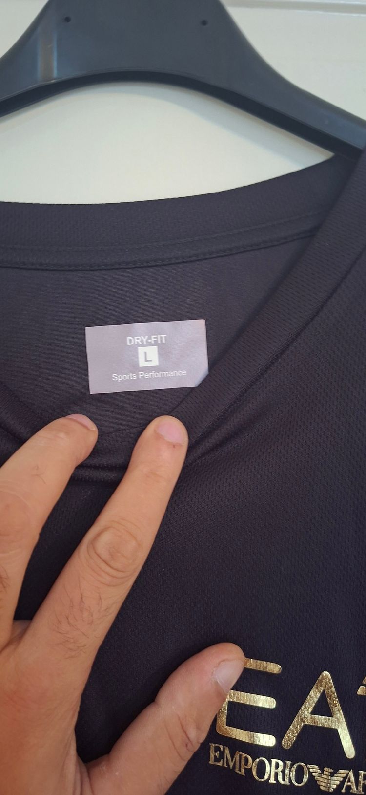 Immagine di Ea7 Emporio Armani Black T-Shirt sizz L 2