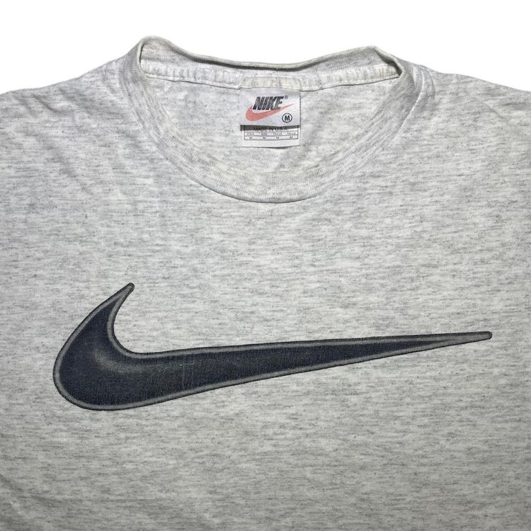 Vintage y2k Nike T-Shirt centre swoosh 90's image 3