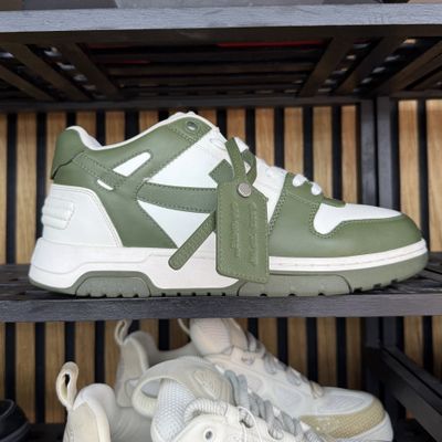 Off-White Out Of Office UK 9