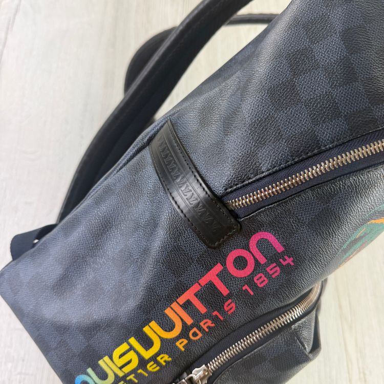Louis Vuitton Men’s Blue Damier Monogram Leather Discovery Backpack image 9