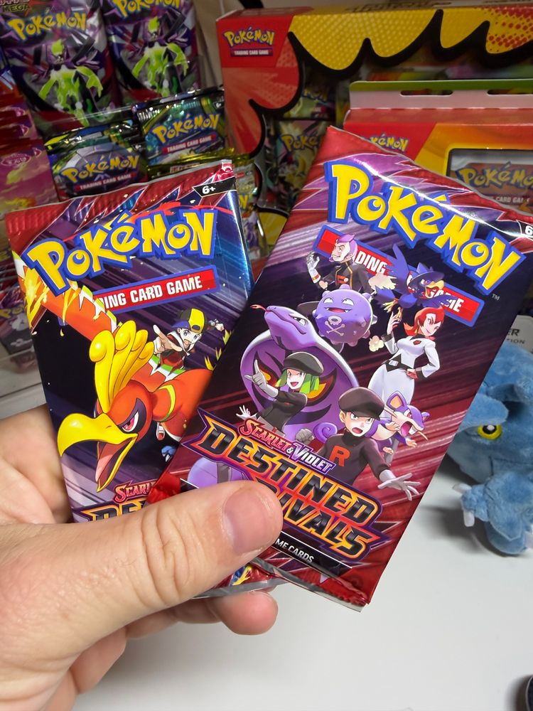 2x Destined Rivals Packs 