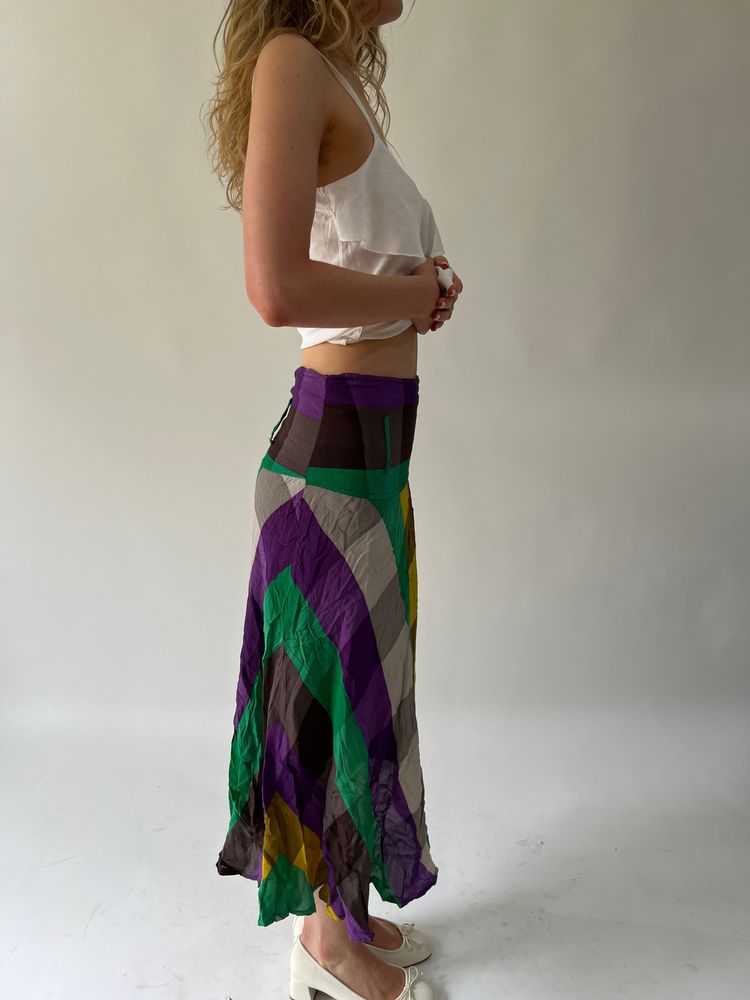 SATC drop | small black and purple midi skirt image 3