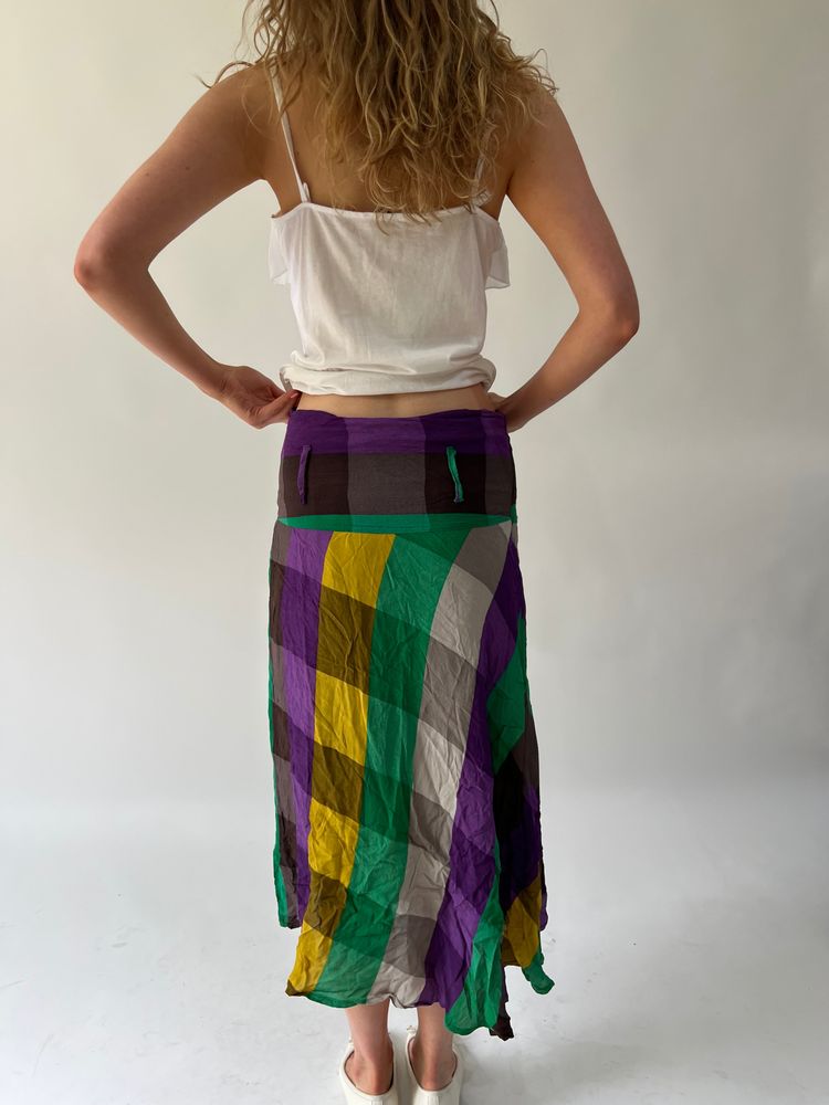 SATC drop | small black and purple midi skirt image 2