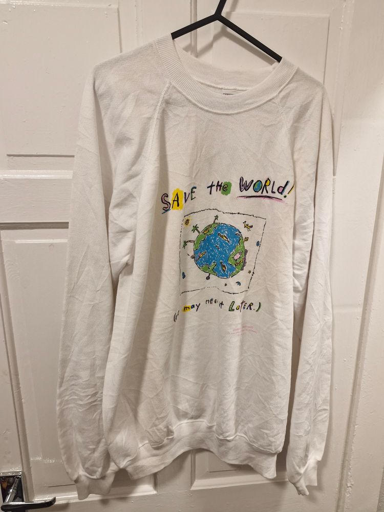 Hanes White Sweatshirt